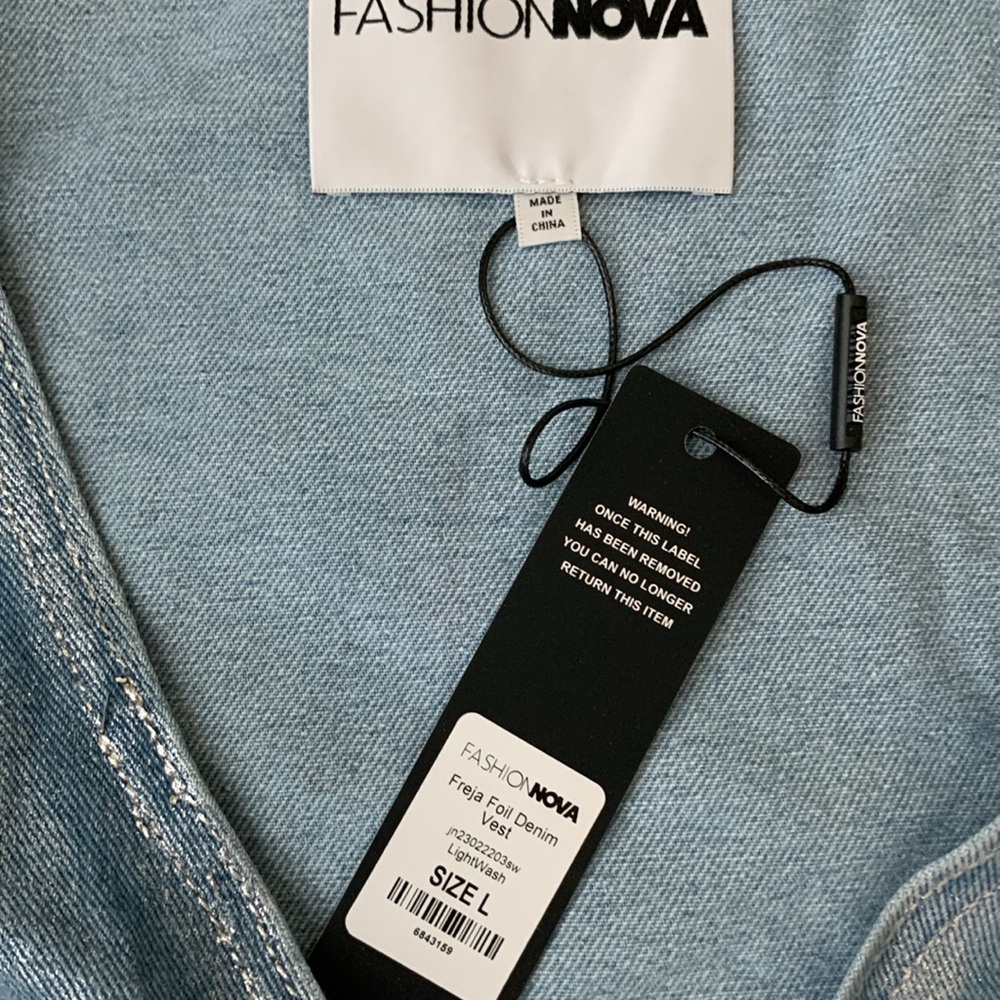 FN 'Freja Foil Ripped Baggy Jeans and matching vest' - Picture 4 of 12